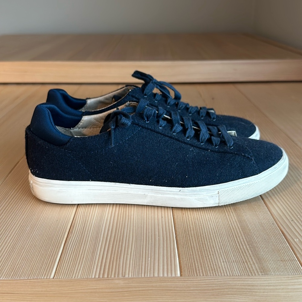 Men’s clae Bradley size 7.5 Navy wool